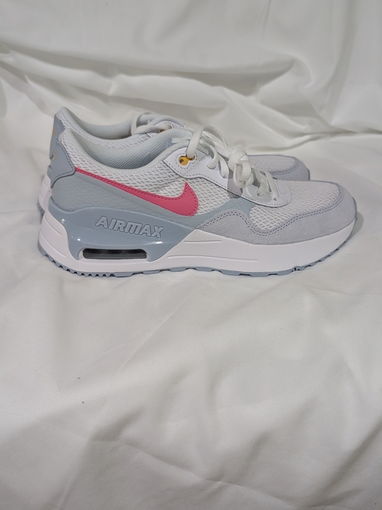 Nike Shoes - Nike Air Max Women's 8.5 Or Youth 7 Sneakers New With Box